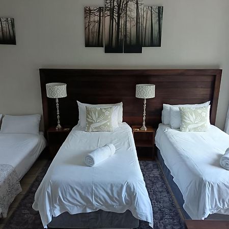 Three Olives Guesthouse Centurion Esterno foto