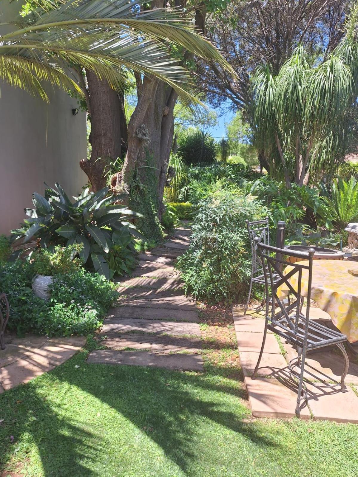 Three Olives Guesthouse Centurion Esterno foto